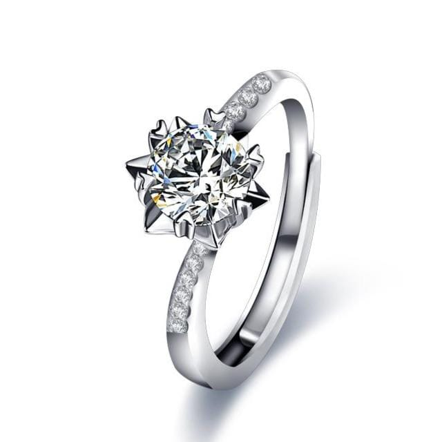 Jewelry Land's Stunning Moissanite Solitaire Wedding Ring